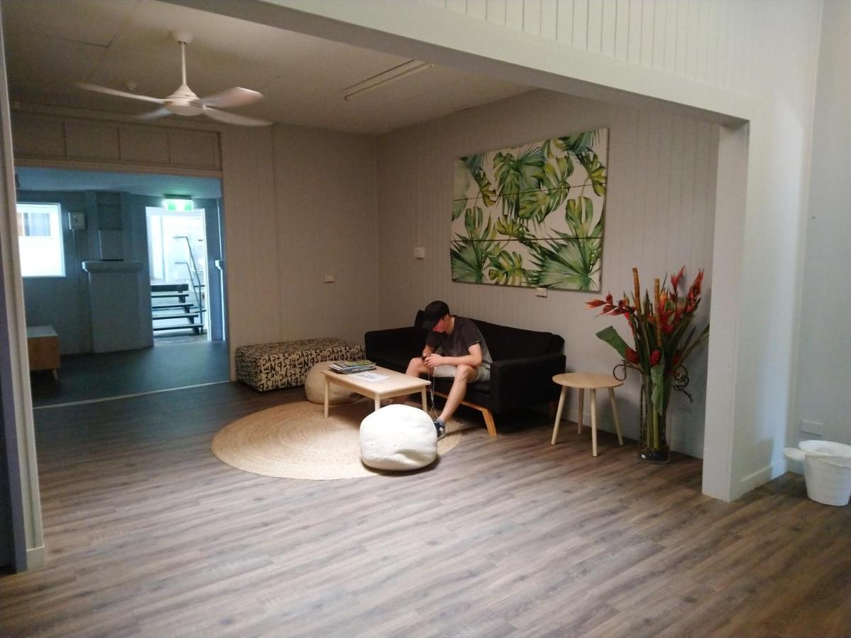 Mumma's Hostel Cairns Buitenkant foto